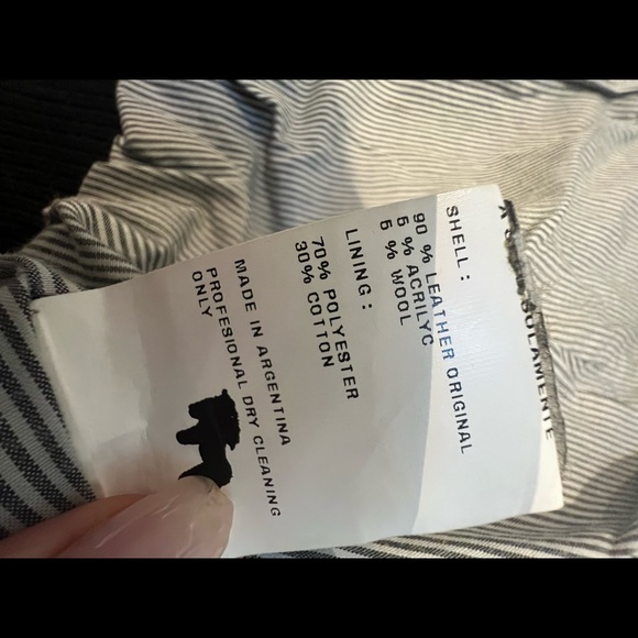 Women’s Leather Jacket - Picture 2 of 3